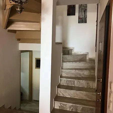 Maisonette Deluxe, 20m From The Beach Vakantiehuis